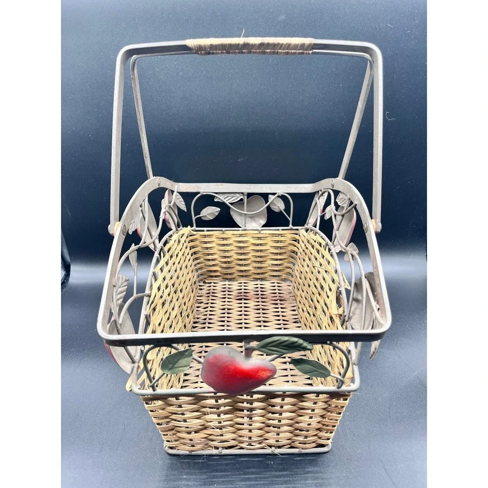 Vtg Metal Wire Woven Wicker‎ Basket Red Apples Handle Farmhouse Decor 13x11x8 in